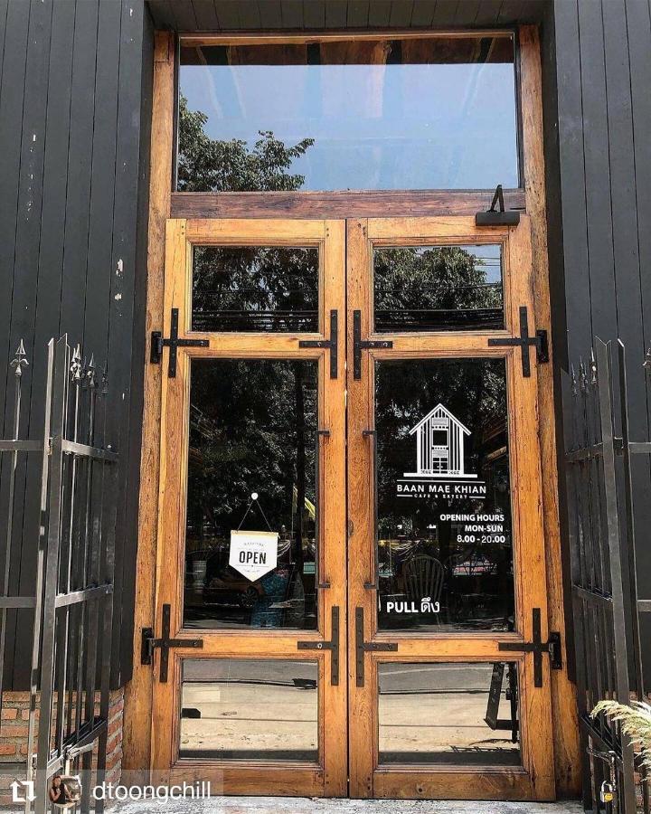 Baan Mae Khian Cafe & Boutique Hotel プラナコーン・シー・アユタヤ エクステリア 写真