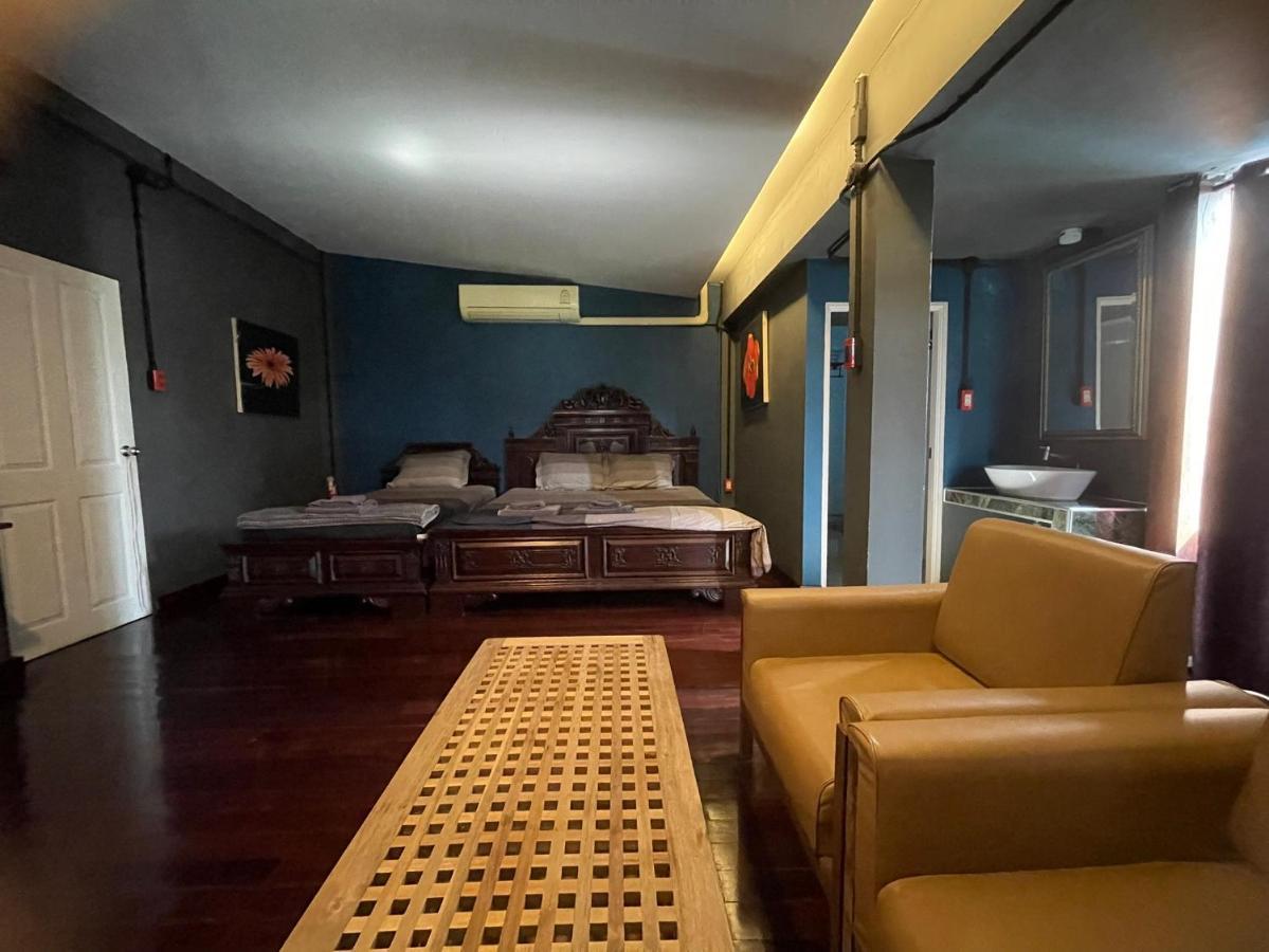 Baan Mae Khian Cafe & Boutique Hotel プラナコーン・シー・アユタヤ エクステリア 写真