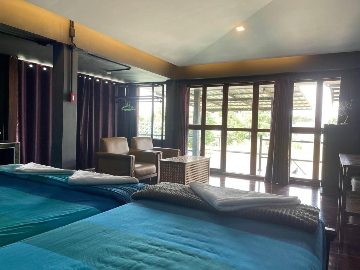 Baan Mae Khian Cafe & Boutique Hotel プラナコーン・シー・アユタヤ エクステリア 写真