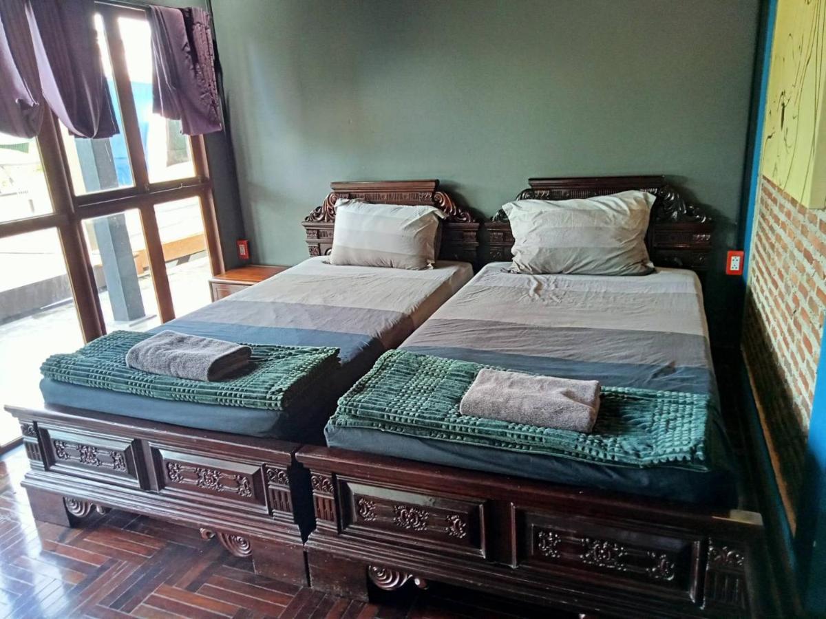 Baan Mae Khian Cafe & Boutique Hotel プラナコーン・シー・アユタヤ エクステリア 写真