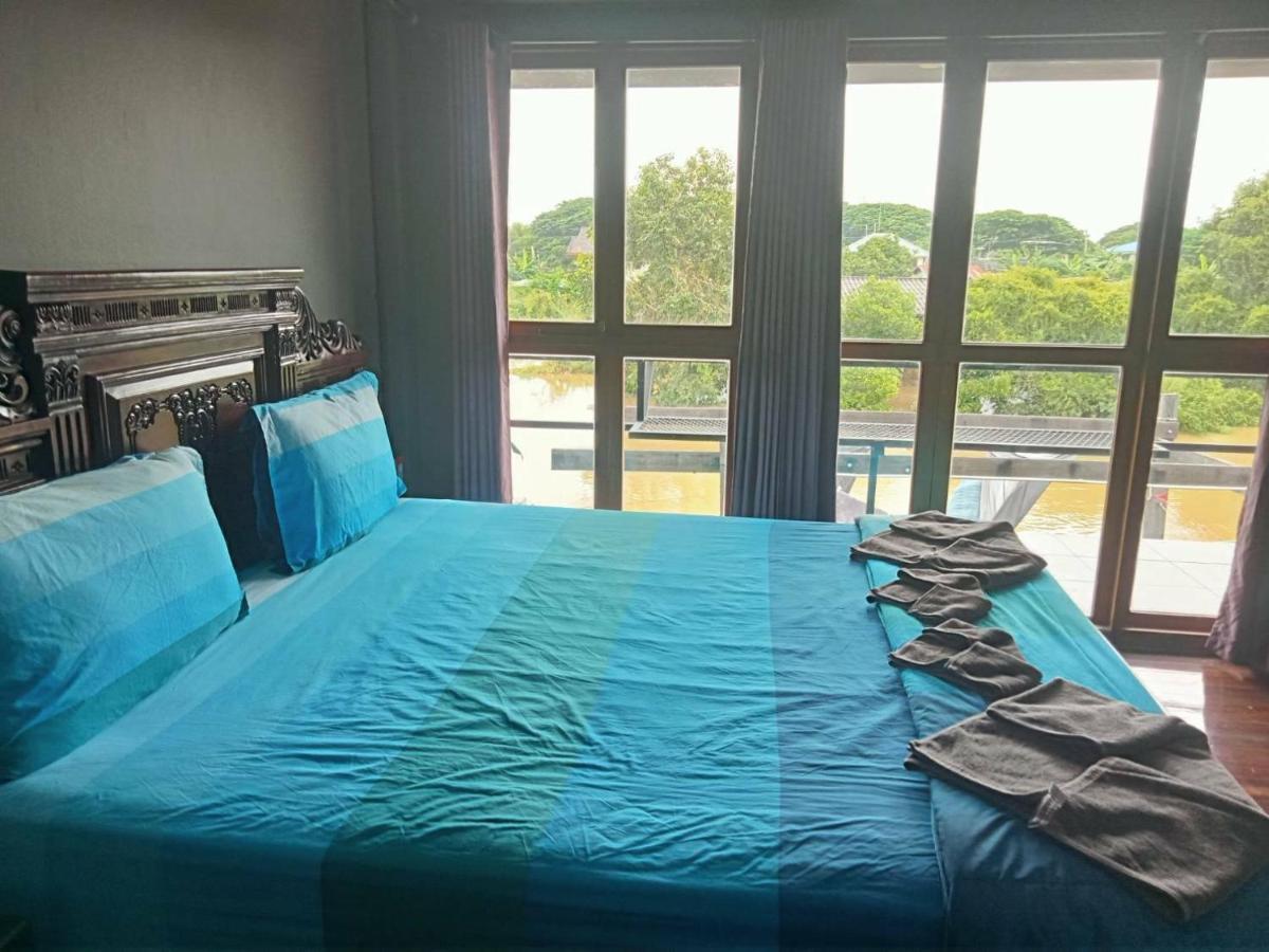 Baan Mae Khian Cafe & Boutique Hotel プラナコーン・シー・アユタヤ エクステリア 写真