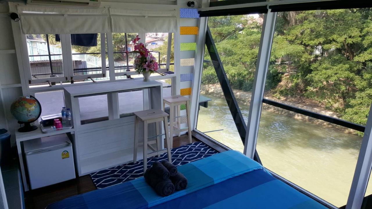 Baan Mae Khian Cafe & Boutique Hotel プラナコーン・シー・アユタヤ エクステリア 写真
